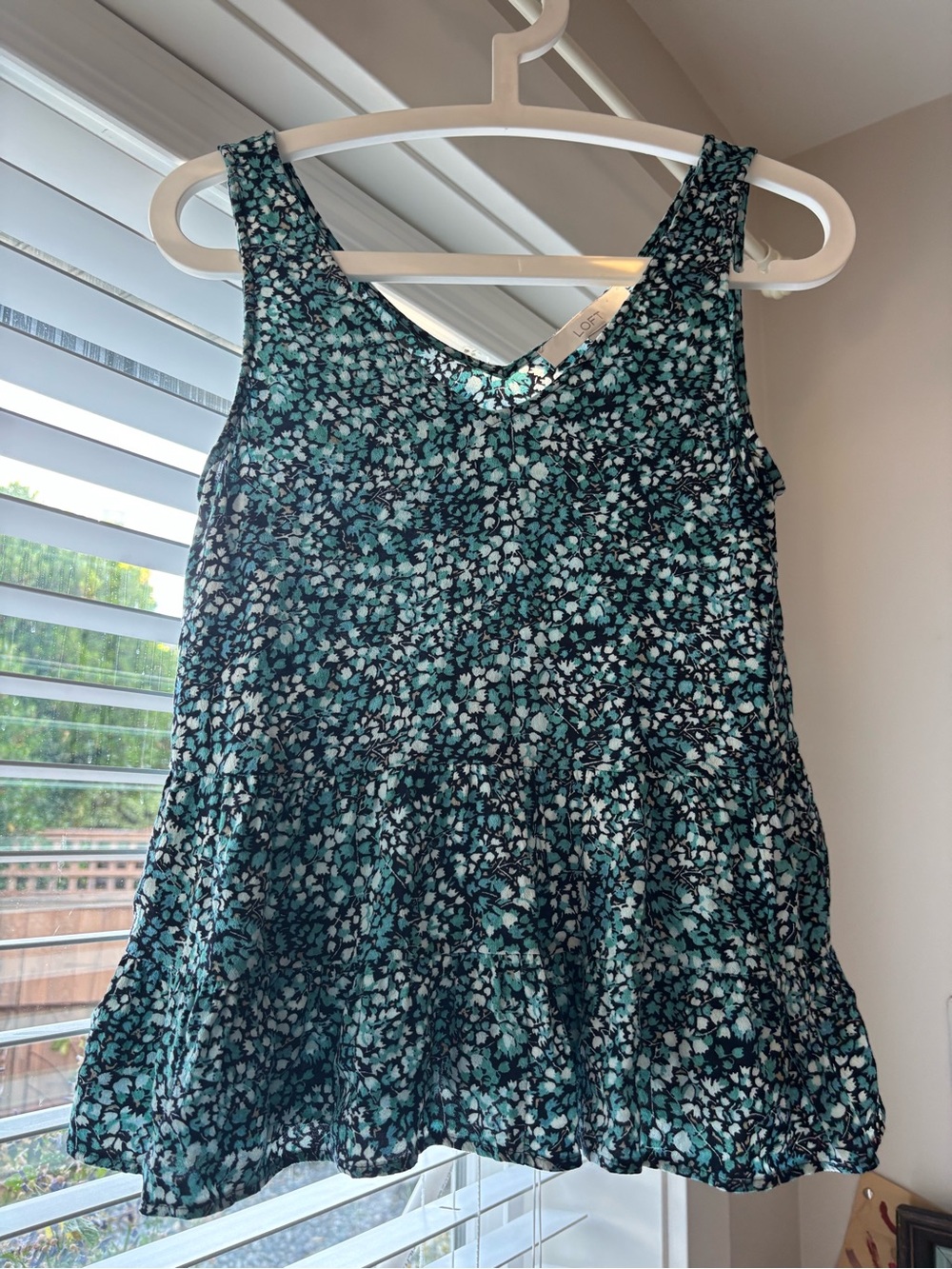 LOFT Navy & White Floral Tiered Peplum Tank